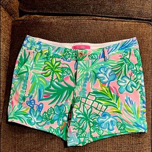 Lily Pulitzer Pelican Print shorts. Never been worn. Women’s size 4